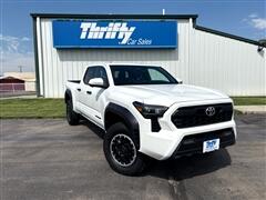 2024 Toyota Tacoma 4WD 