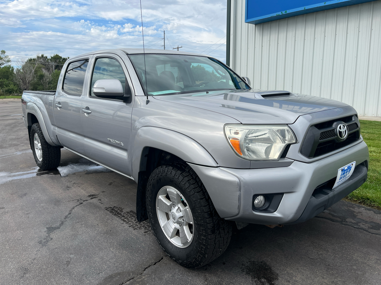 Toyota Tacoma 4WD Double Cab LB V6 AT (Natl) 2015 Toyota Tacoma 4WD Double Cab LB V6 AT (Natl) 2015