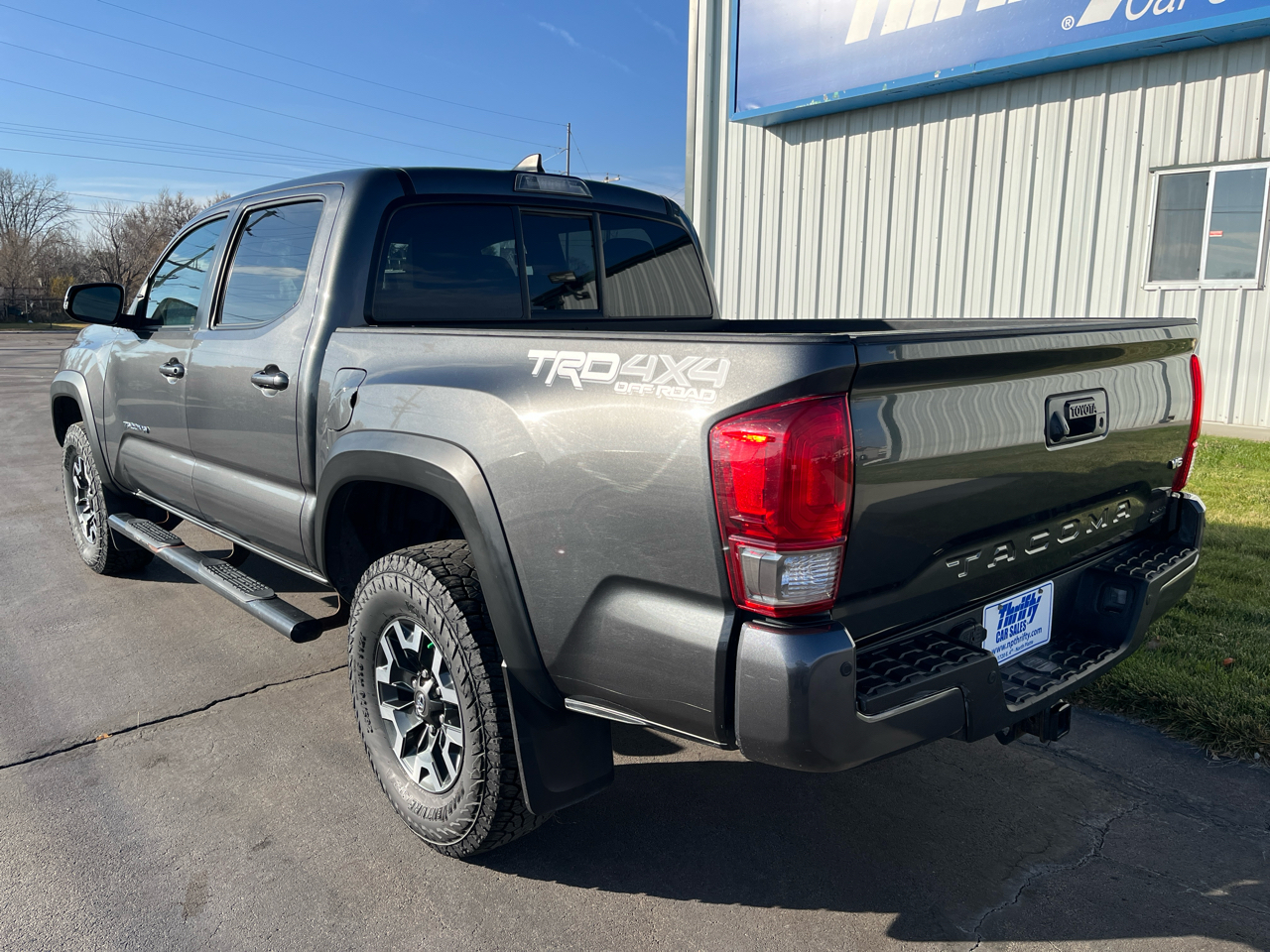 2016 Toyota Tacoma 4x4 Double Cab V6 TRD photo 3