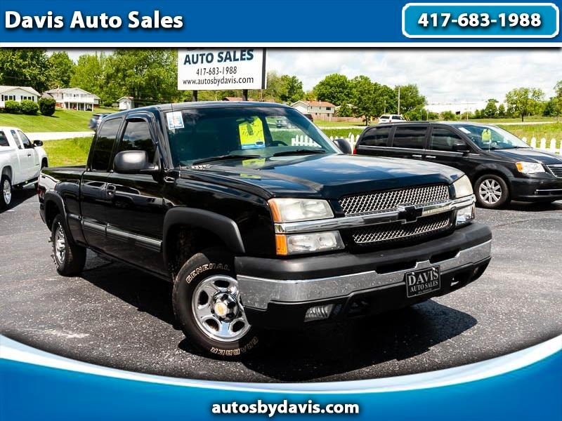 Used 2004 Chevrolet Silverado 1500 LS Ext. Cab Short Bed 4WD for Sale