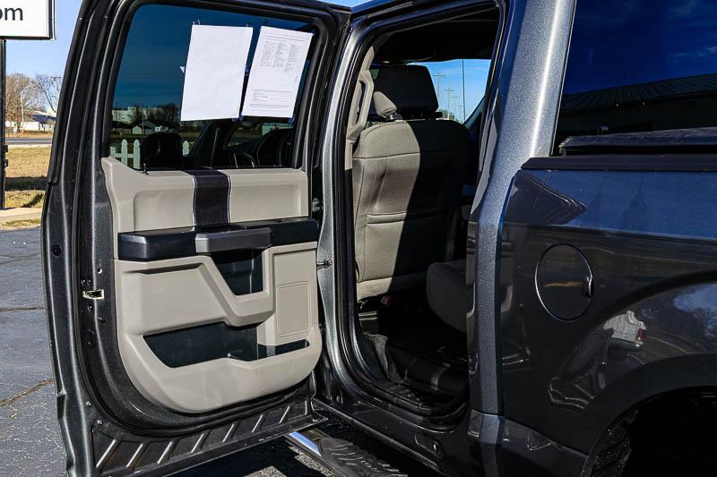 Ford F-150 4WD SuperCrew 145" XLT 2015