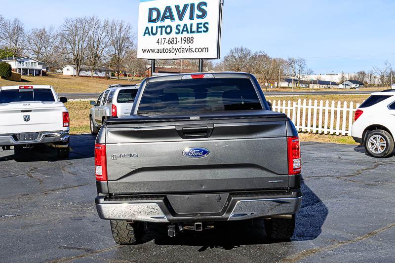 Ford F-150 4WD SuperCrew 145" XLT 2015