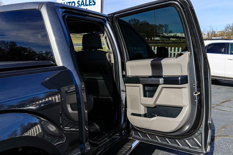 Ford F-150 4WD SuperCrew 145" XLT 2015