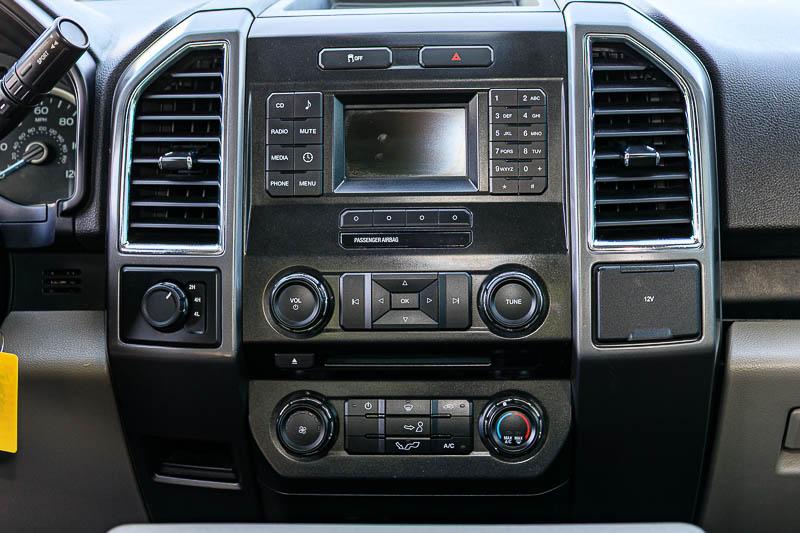 Ford F-150 4WD SuperCrew 145" XLT 2015