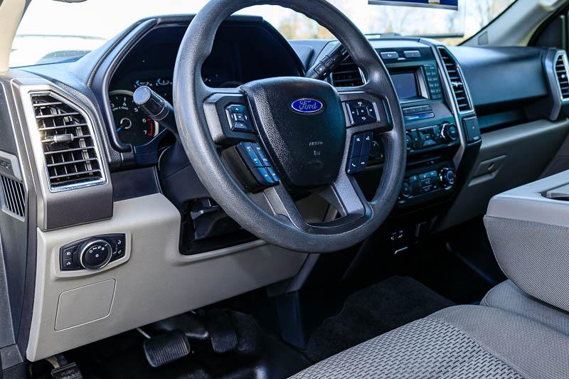 Ford F-150 4WD SuperCrew 145" XLT 2015