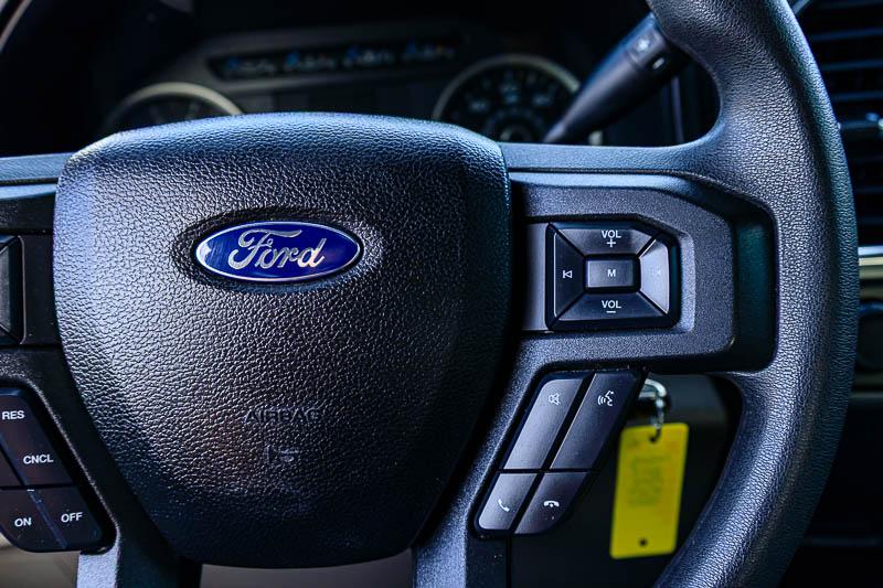 Ford F-150 4WD SuperCrew 145" XLT 2015