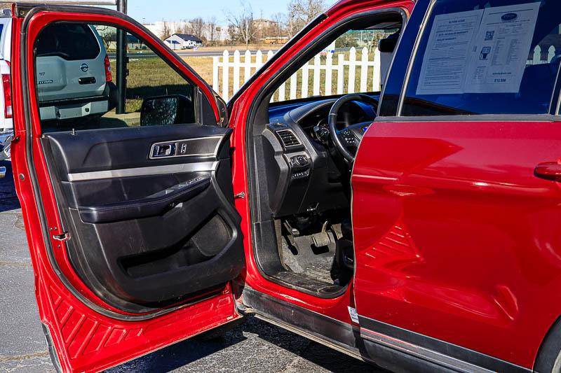 Ford Explorer XLT 4WD 2017