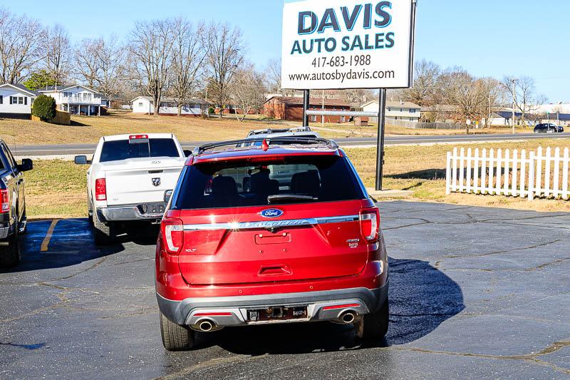Ford Explorer XLT 4WD 2017