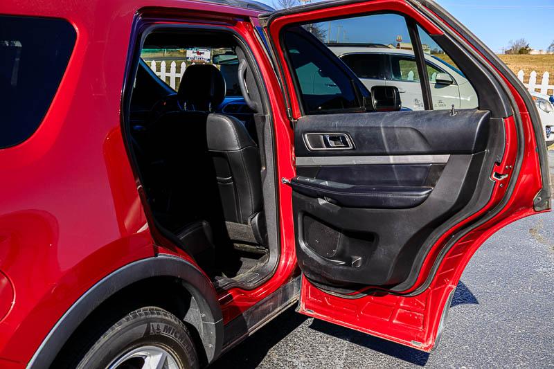 Ford Explorer XLT 4WD 2017