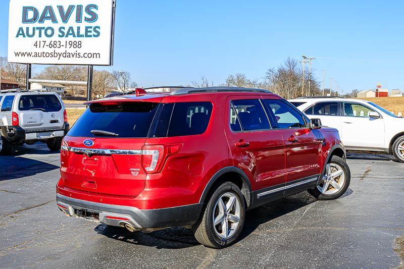 Ford Explorer XLT 4WD 2017