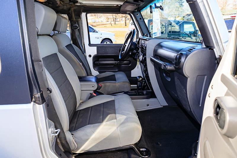 Jeep Wrangler Sport 4WD 2010