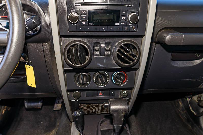 Jeep Wrangler Sport 4WD 2010