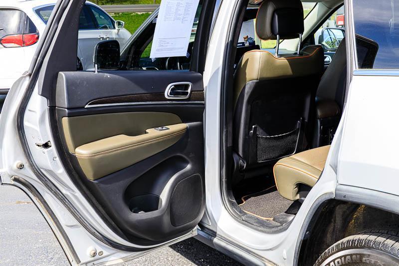Jeep Grand Cherokee  2011