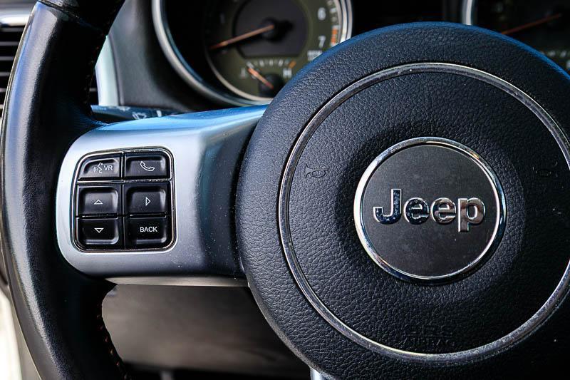 Jeep Grand Cherokee  2011