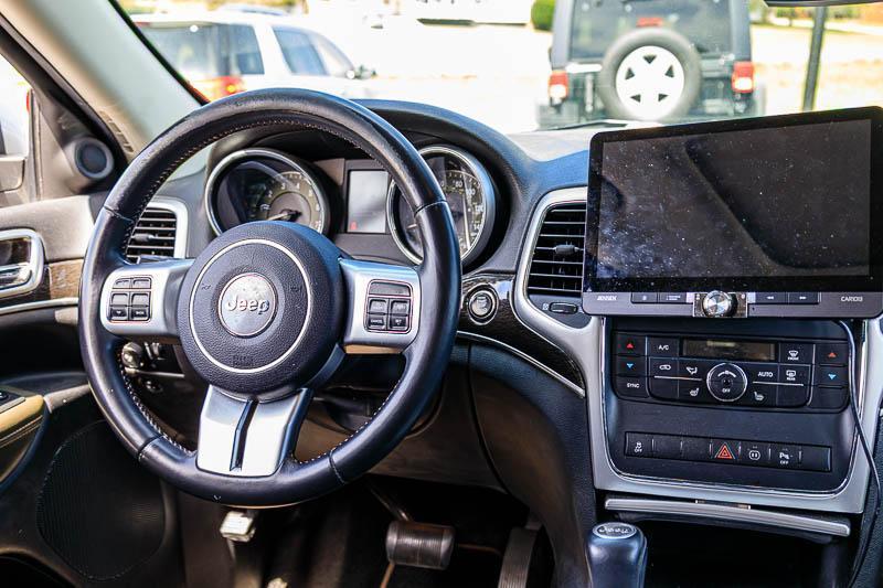 Jeep Grand Cherokee  2011