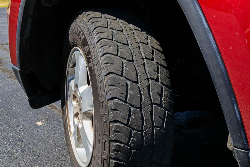 Jeep Grand Cherokee Laredo 4WD 2012