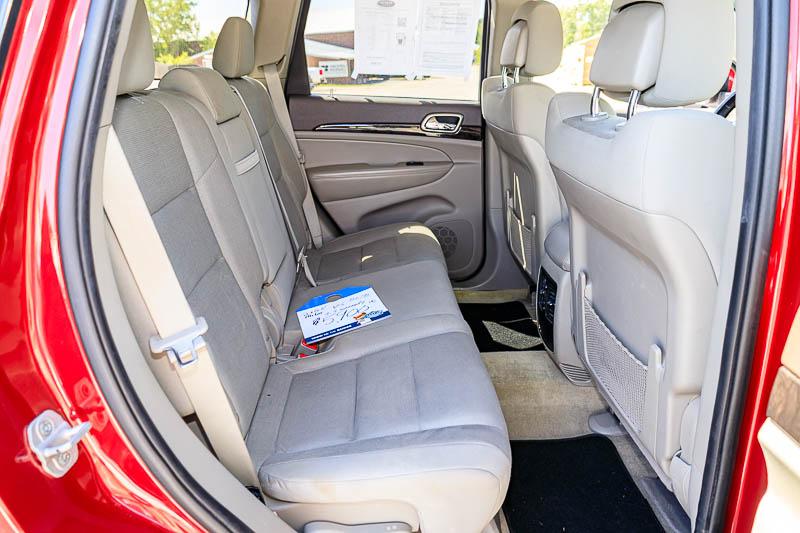 Jeep Grand Cherokee Laredo 4WD 2012