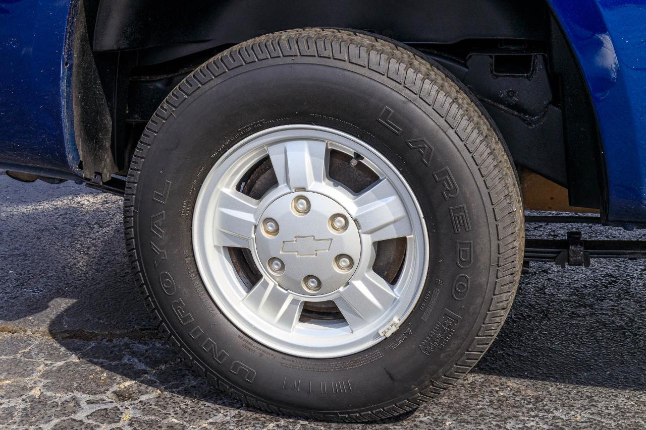 Chevrolet Colorado 2WD Reg Cab 111.2" LS 2004
