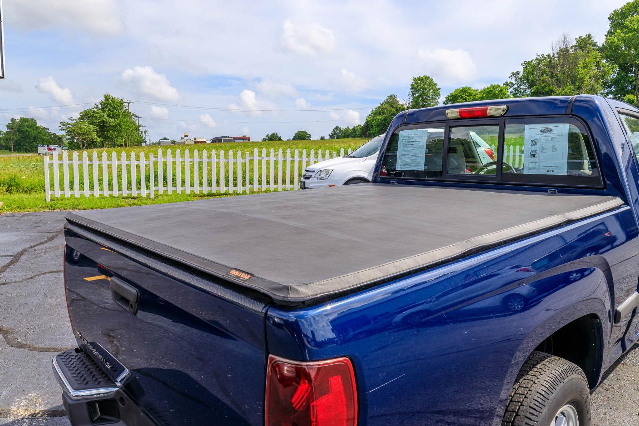 Chevrolet Colorado 2WD Reg Cab 111.2" LS 2004