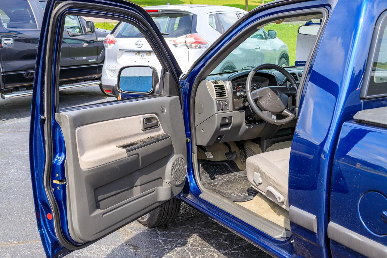 Chevrolet Colorado 2WD Reg Cab 111.2" LS 2004