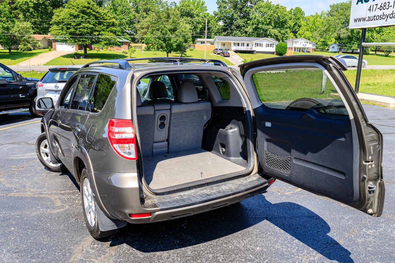 Toyota RAV4 Limited I4 4WD 2012