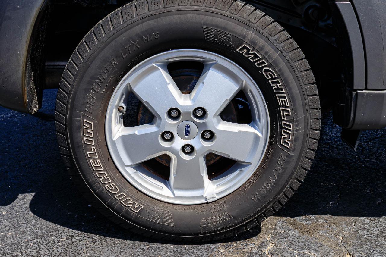 Ford Escape XLT 4WD 2012