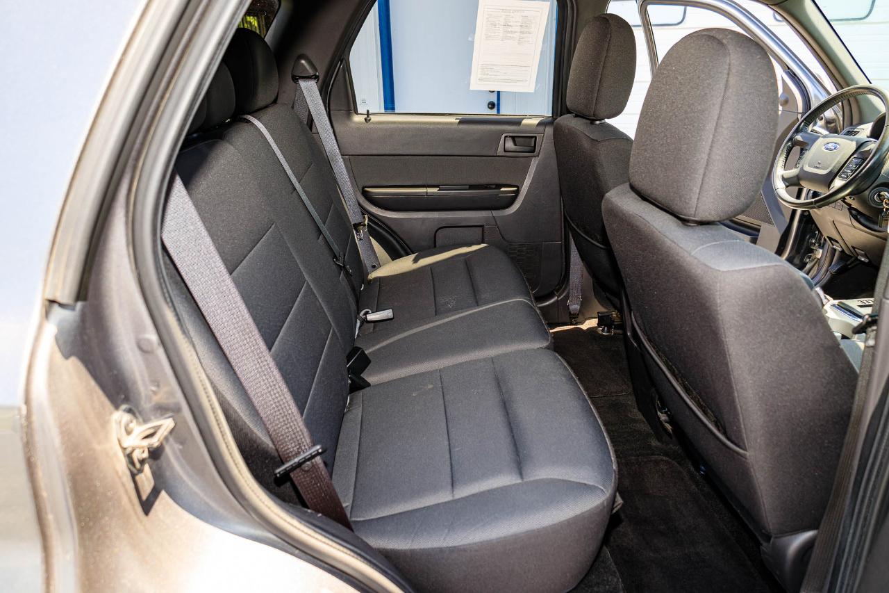Ford Escape XLT 4WD 2012
