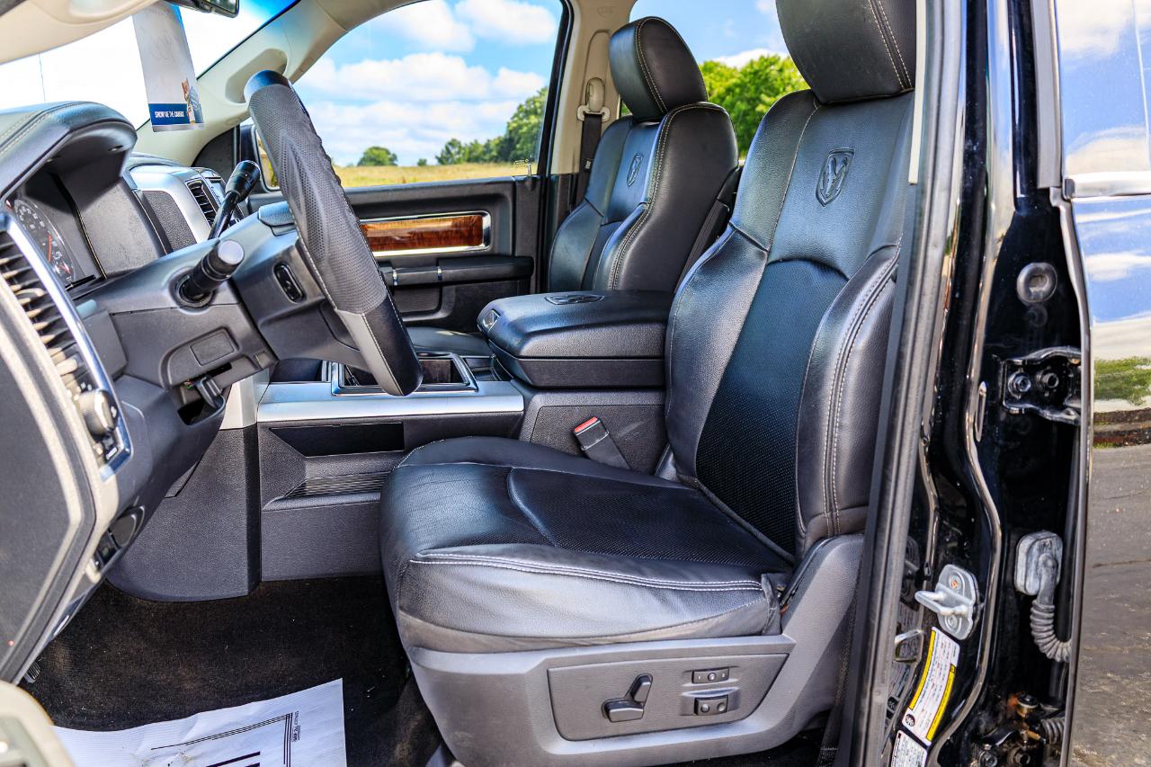 RAM 2500 Laramie Crew Cab SWB 4WD 2012