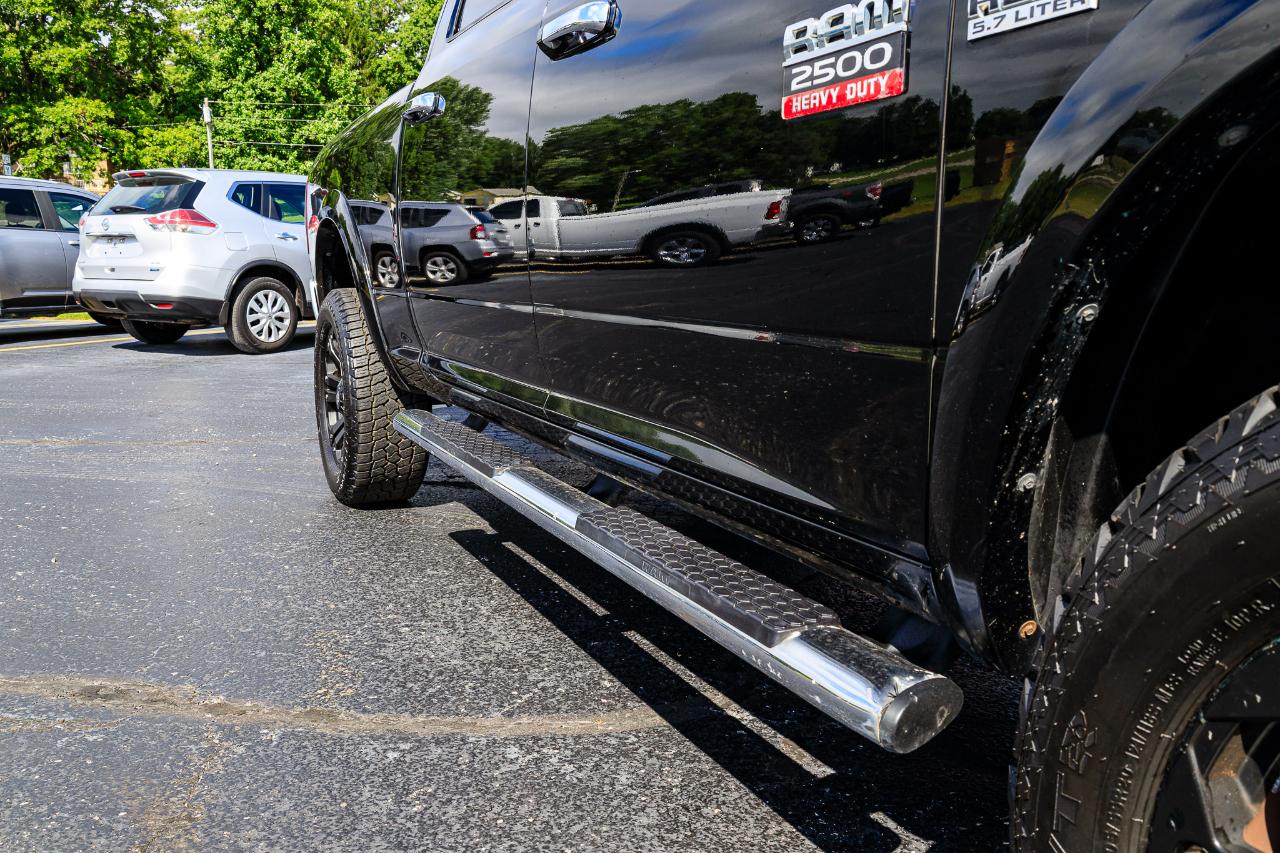 RAM 2500 Laramie Crew Cab SWB 4WD 2012