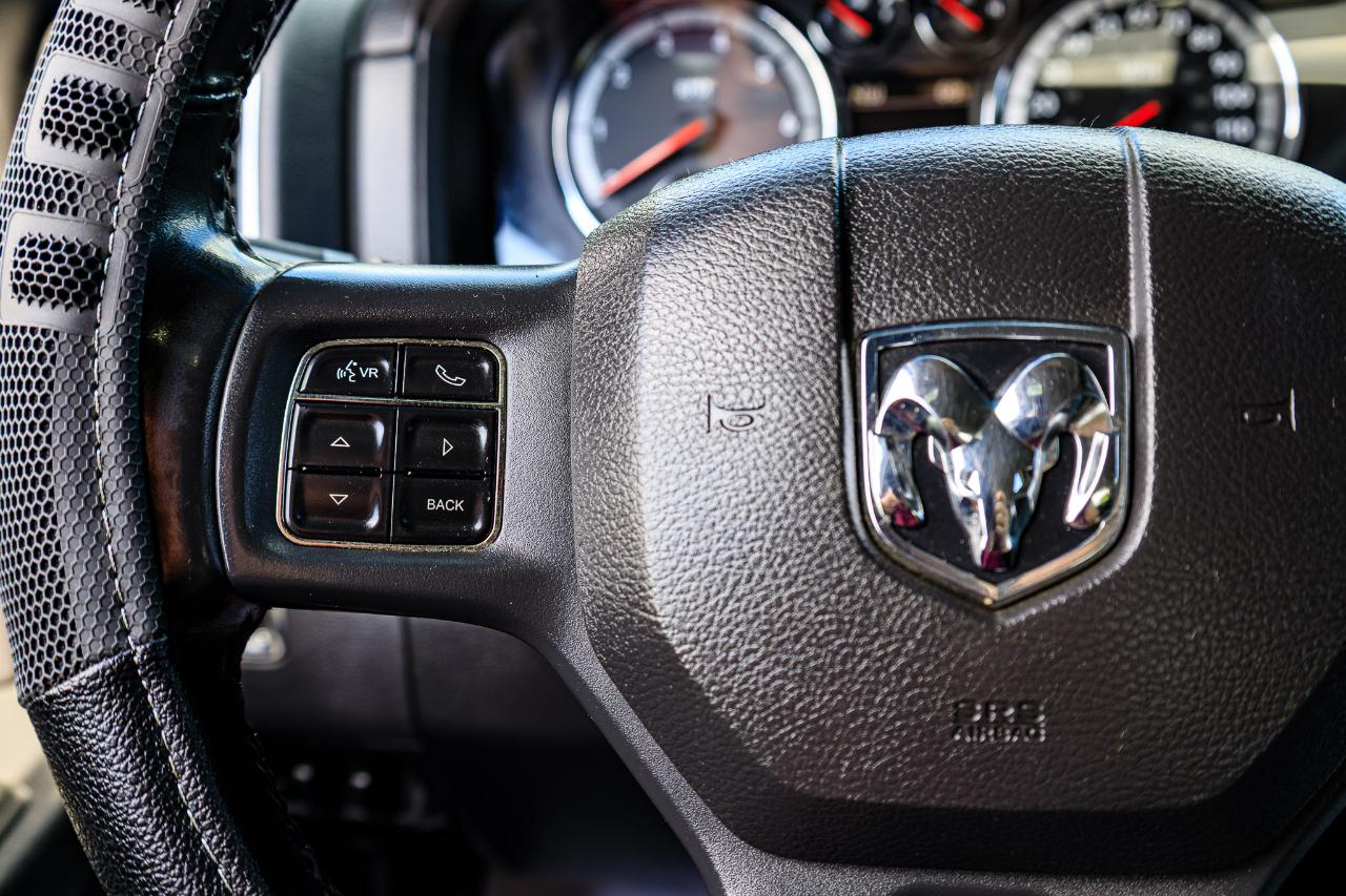 RAM 2500 Laramie Crew Cab SWB 4WD 2012