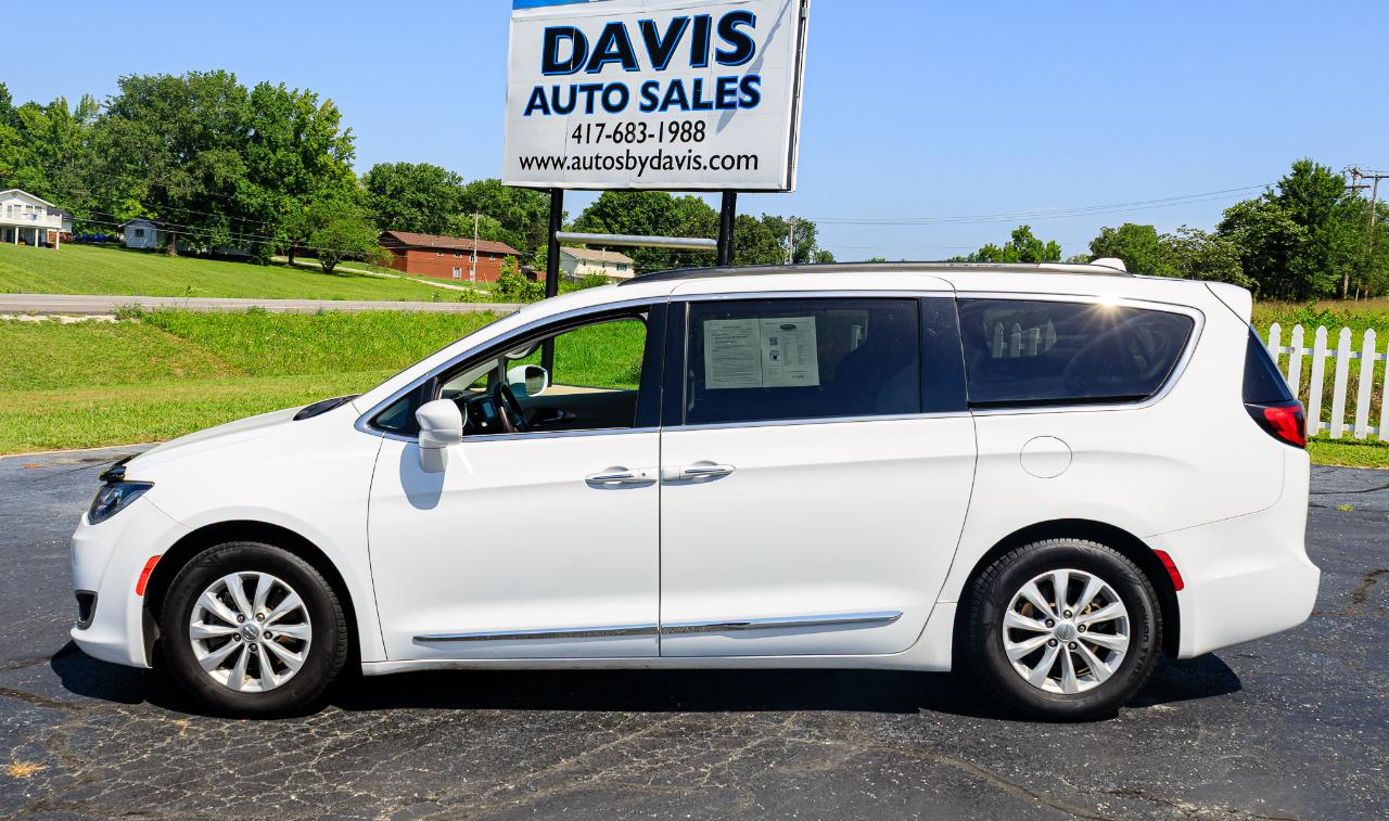 Chrysler Pacifica Touring-L 2017