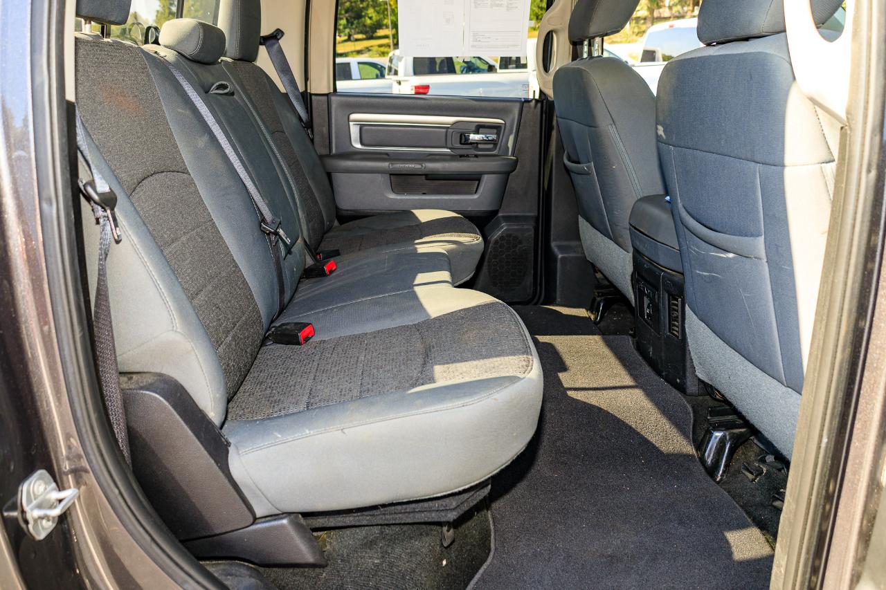 RAM 1500 Big Horn Crew Cab 4WD SWB 2015