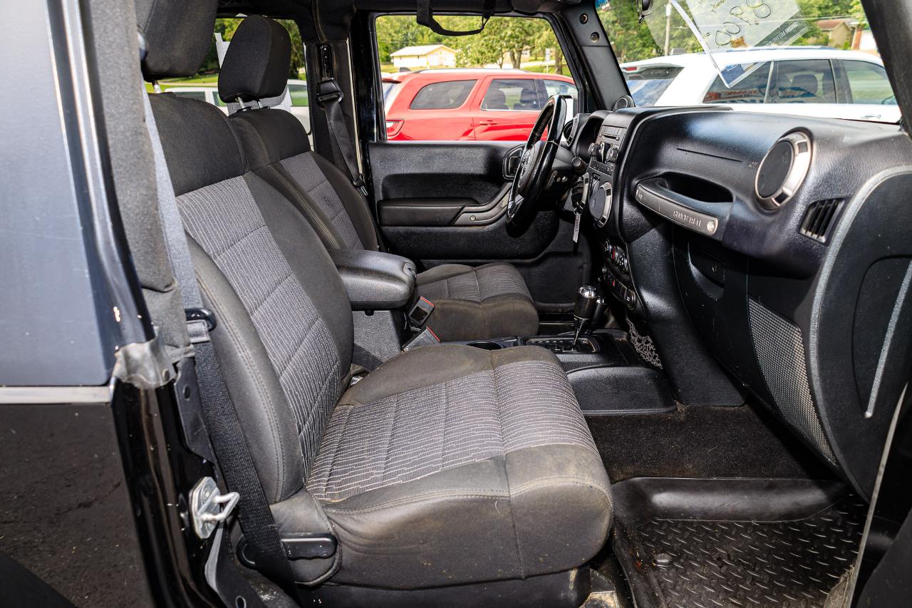 Jeep Wrangler Sport 4WD 2011