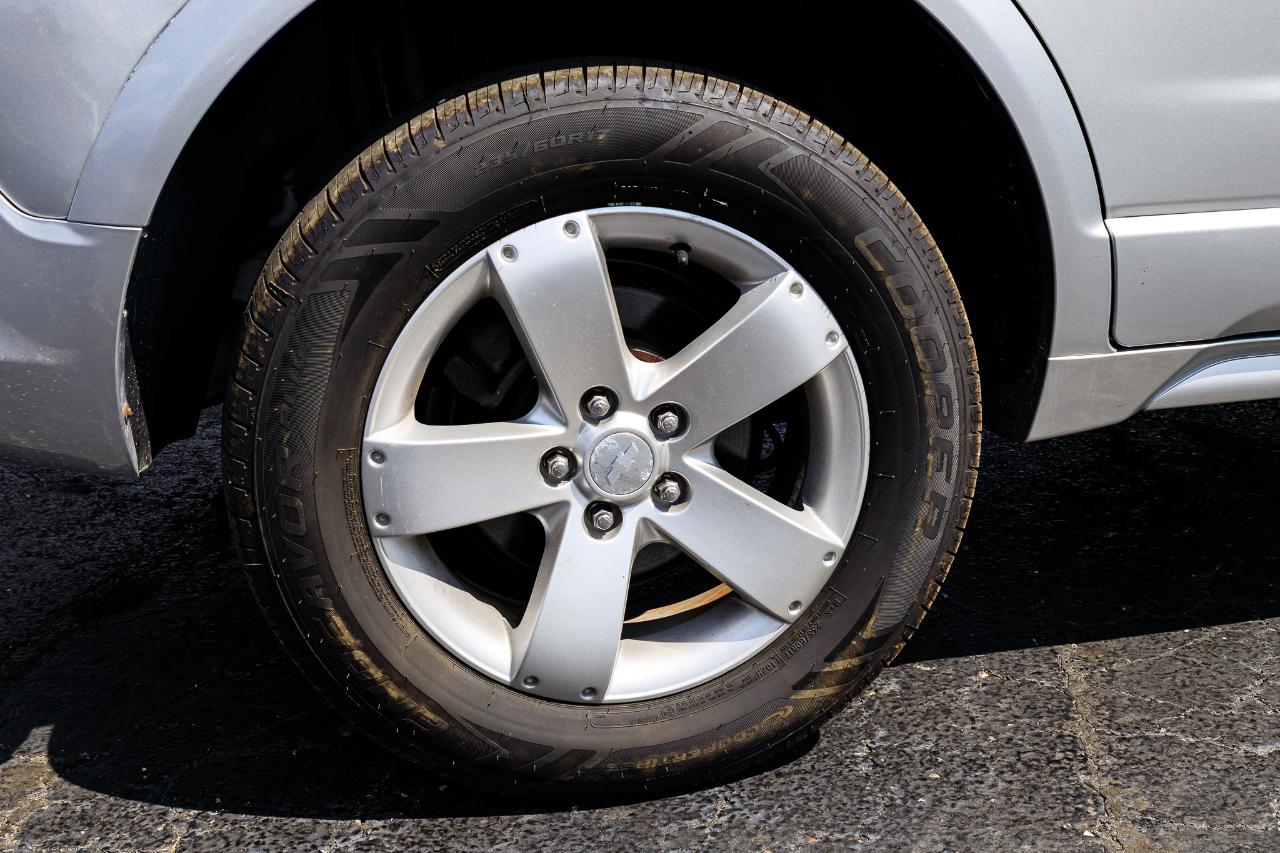Chevrolet Captiva Sport 1LT FWD 2012