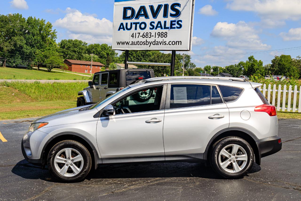 Toyota RAV4 XLE AWD 2013