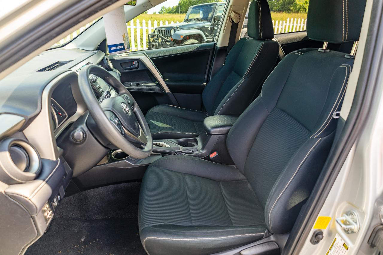 Toyota RAV4 XLE AWD 2013