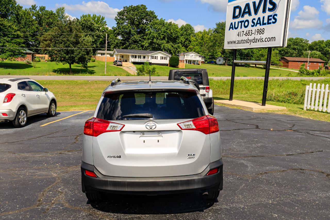 Toyota RAV4 XLE AWD 2013