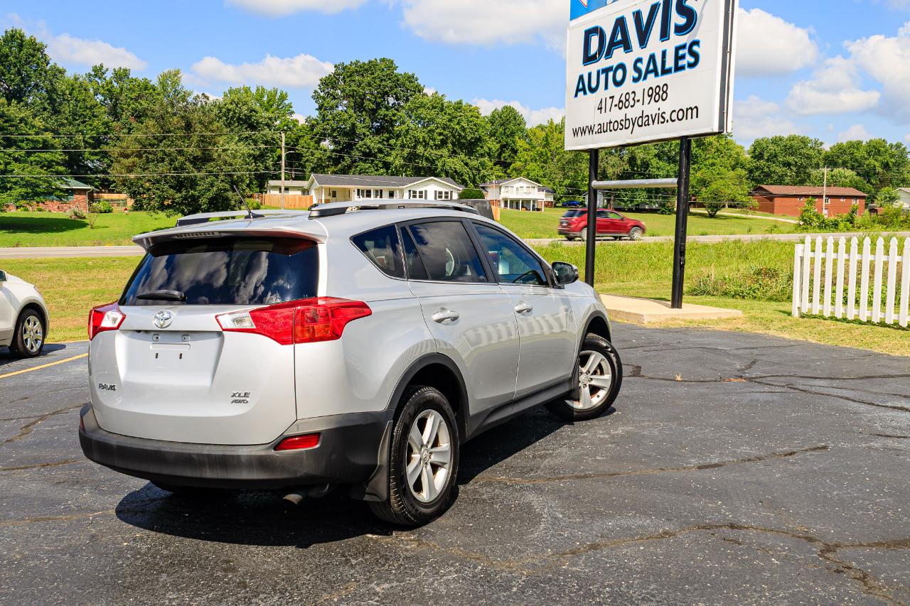 Toyota RAV4 XLE AWD 2013