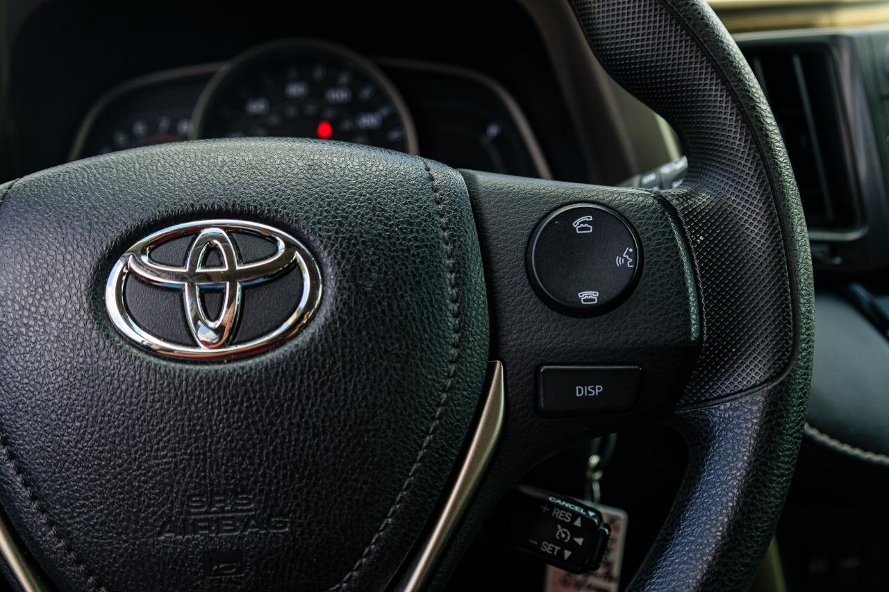 Toyota RAV4 XLE AWD 2013