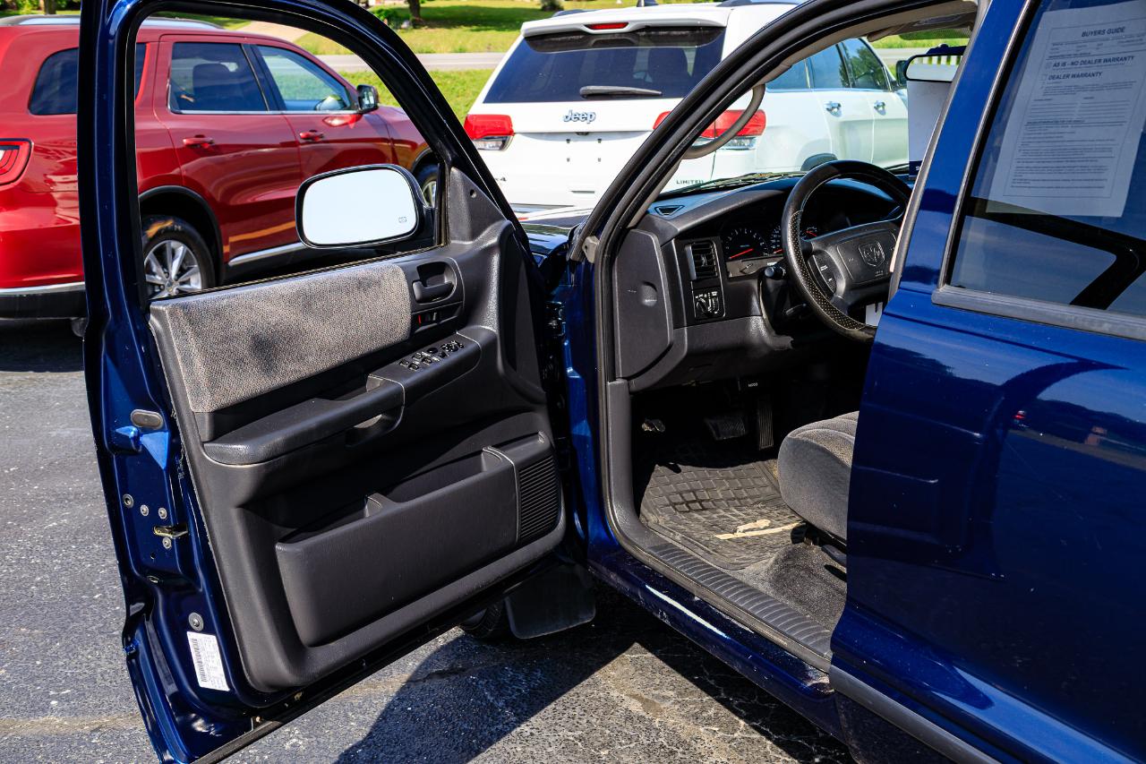 Dodge Dakota SLT Quad Cab 2WD 2003