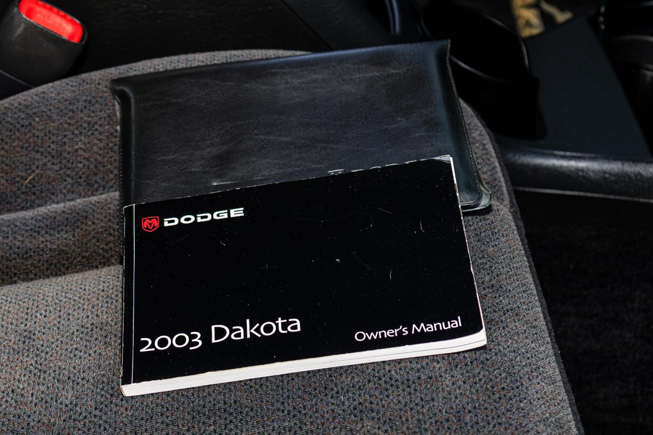 Dodge Dakota SLT Quad Cab 2WD 2003