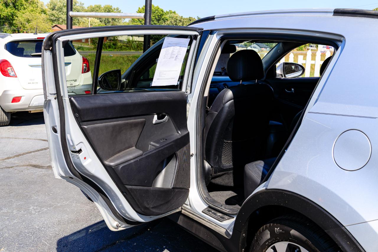 Kia Sportage SX 4D SUV AWD 2012