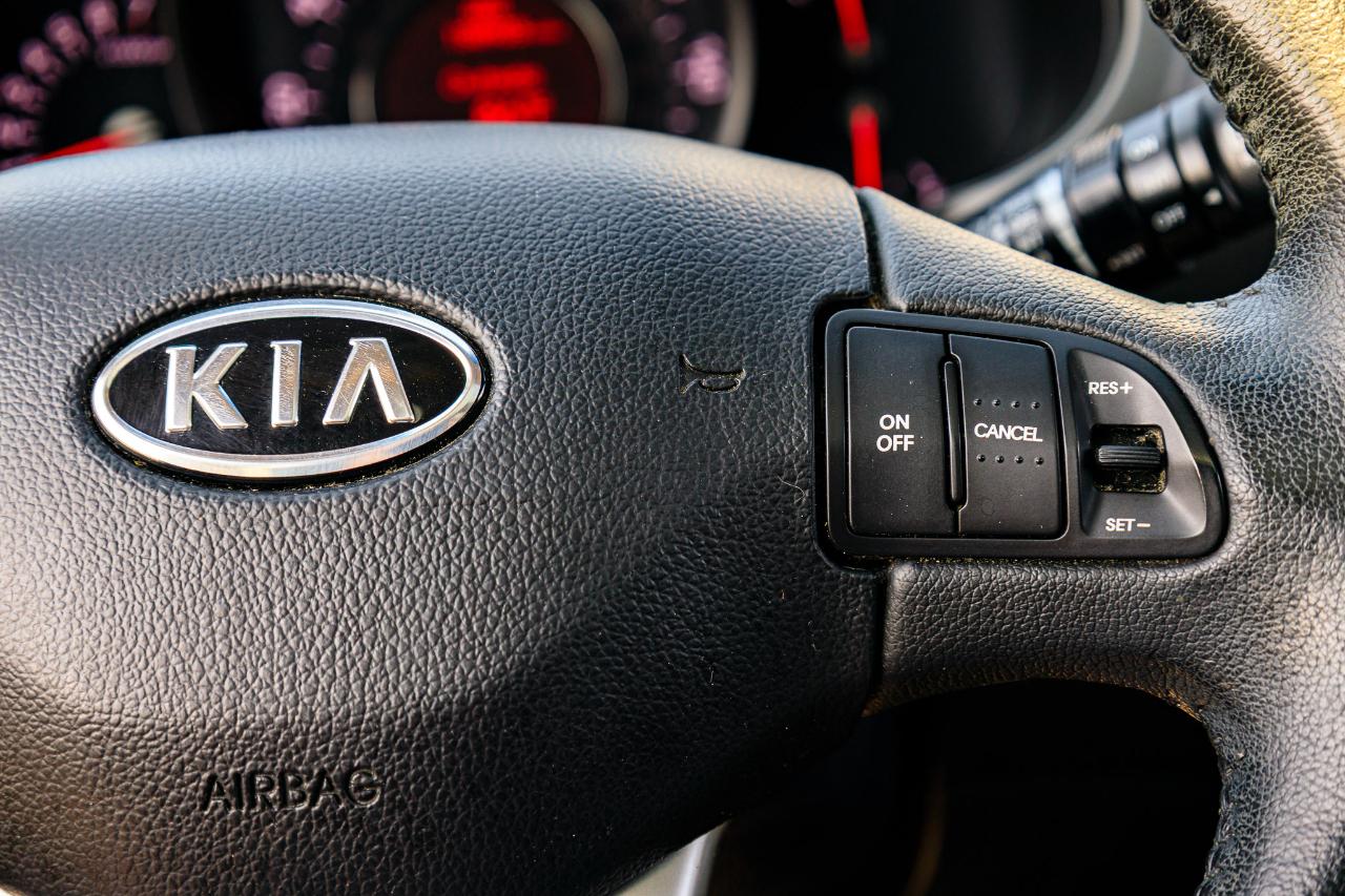 Kia Sportage SX 4D SUV AWD 2012