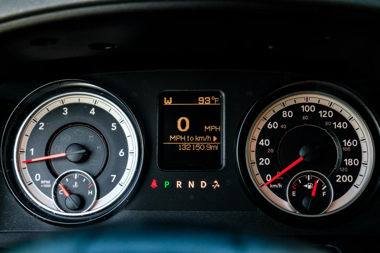 RAM 1500 SLT Crew Cab 4WD SWB 2015
