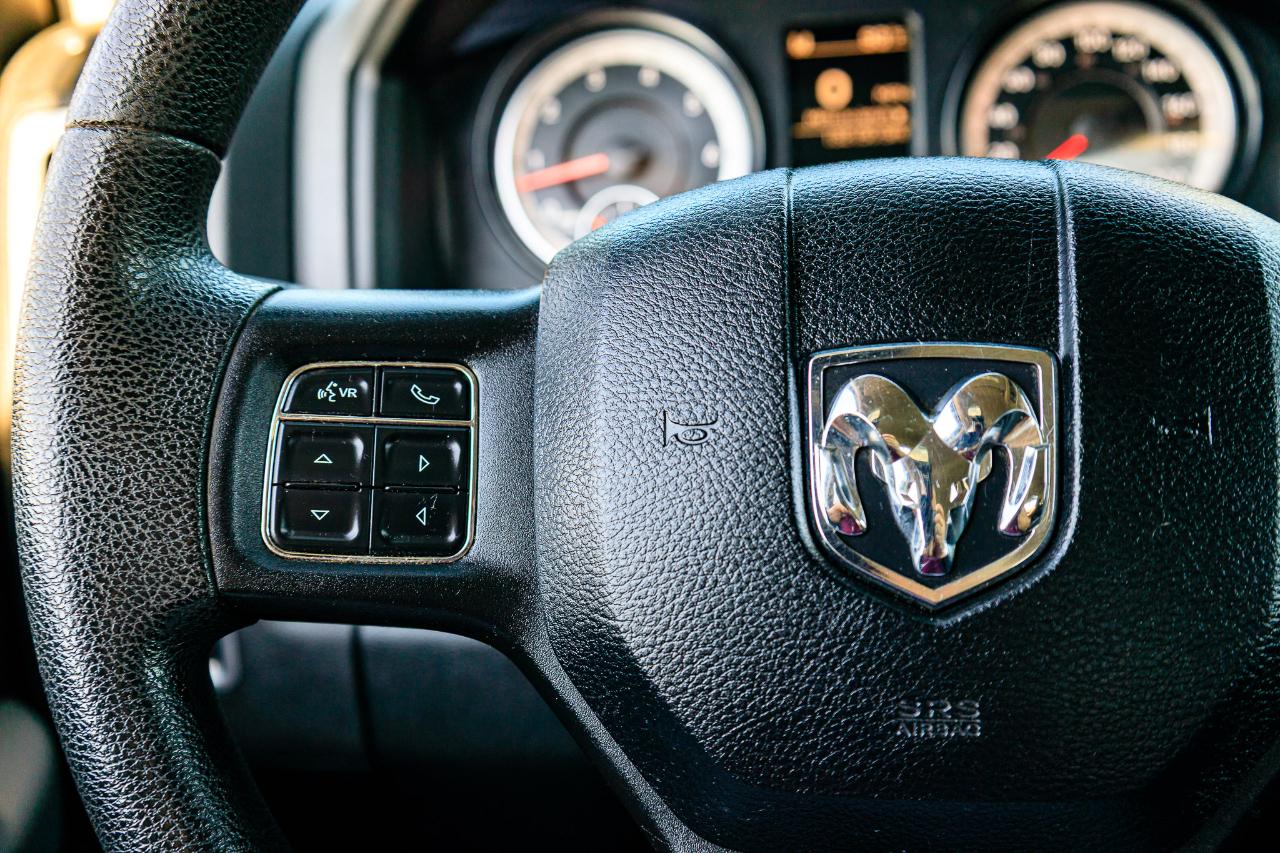RAM 1500 SLT Crew Cab 4WD SWB 2015