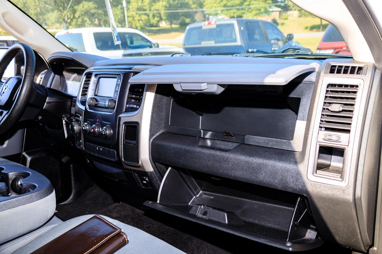 RAM 1500 SLT Crew Cab 4WD SWB 2015