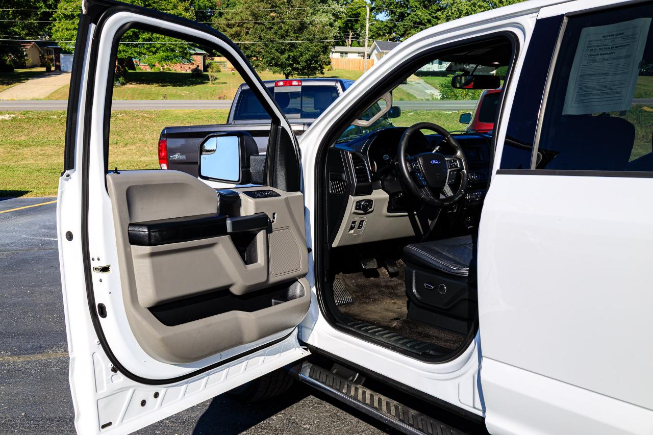 Ford F-150 4WD SuperCrew 145" XLT 2018
