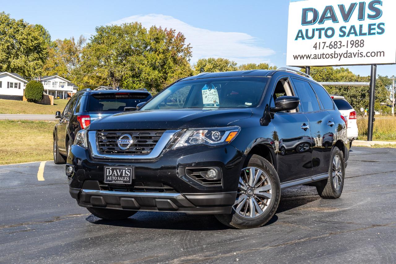 Nissan Pathfinder SV 4D SUV 4WD 2017