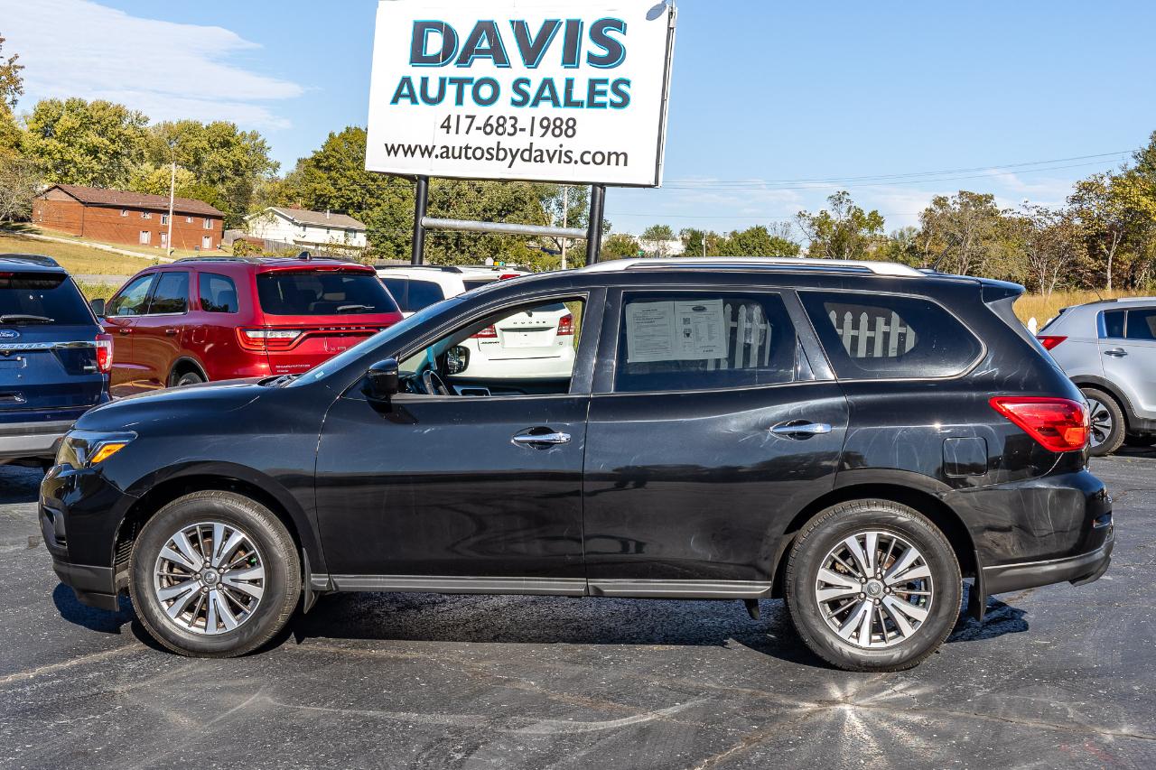 Nissan Pathfinder SV 4D SUV 4WD 2017