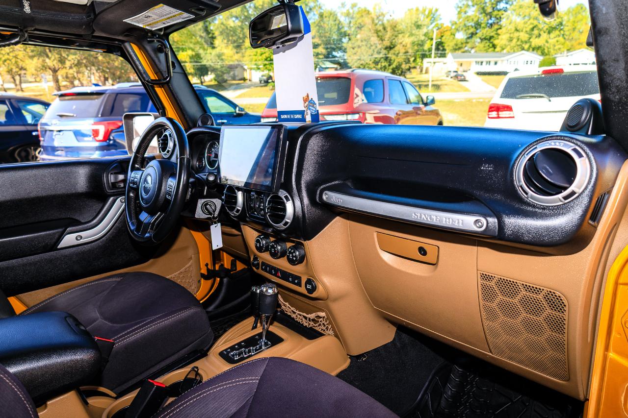 Jeep Wrangler Unlimited Rubicon 4WD 2014